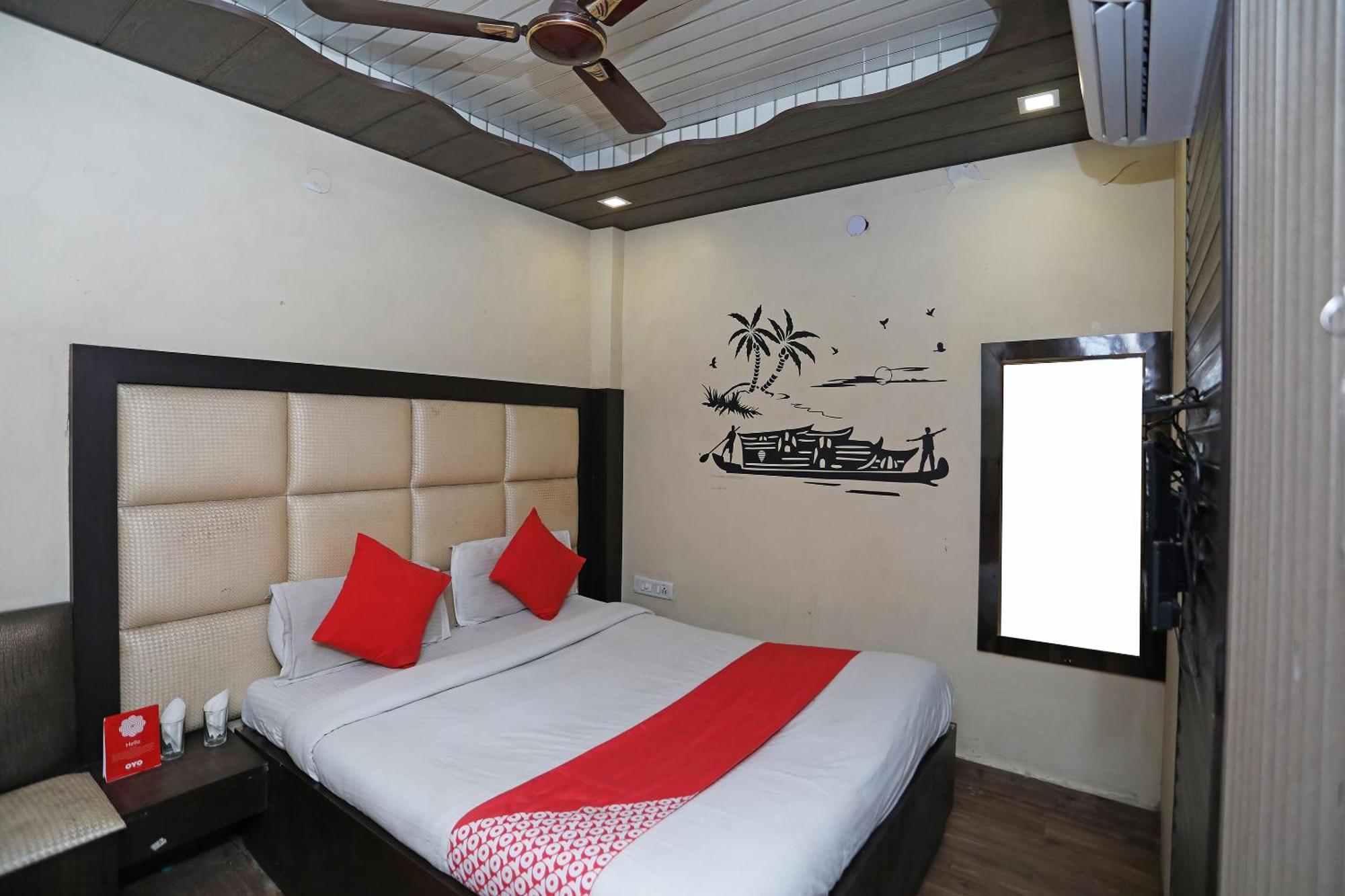 Hotel O Shri Sai International Нью-Дели Экстерьер фото